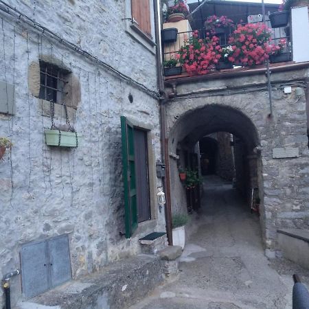 La Pietra Di Sersa Quaratica ภายนอก รูปภาพ