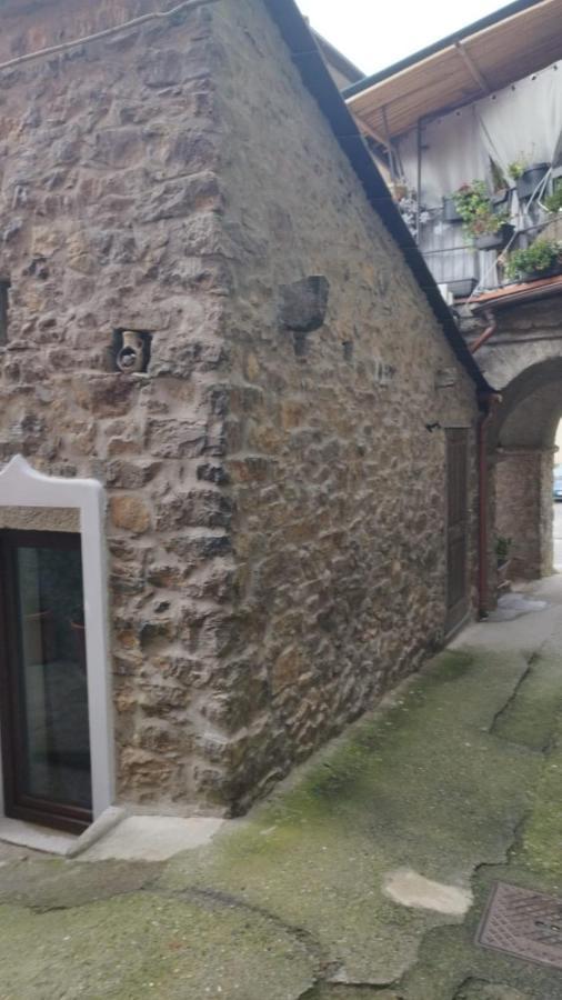 La Pietra Di Sersa Quaratica ภายนอก รูปภาพ