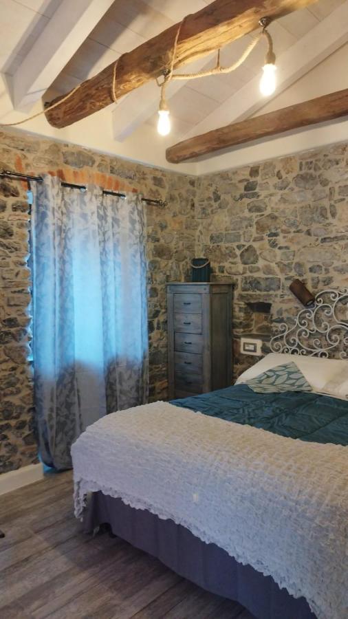 La Pietra Di Sersa Quaratica ภายนอก รูปภาพ