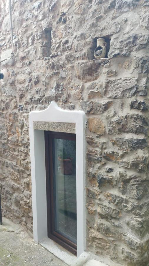 La Pietra Di Sersa Quaratica ภายนอก รูปภาพ